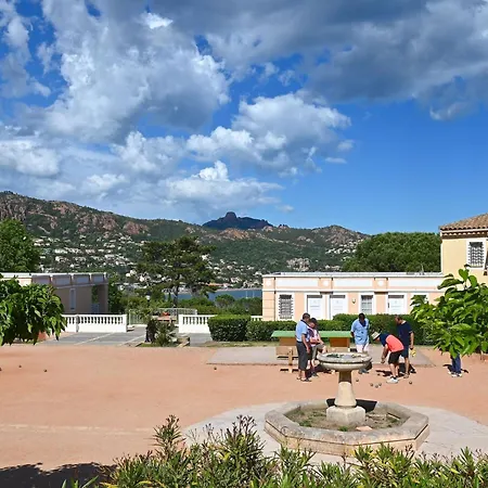 L'esquinade - G3 122 By Interhome * Saint-Raphaël